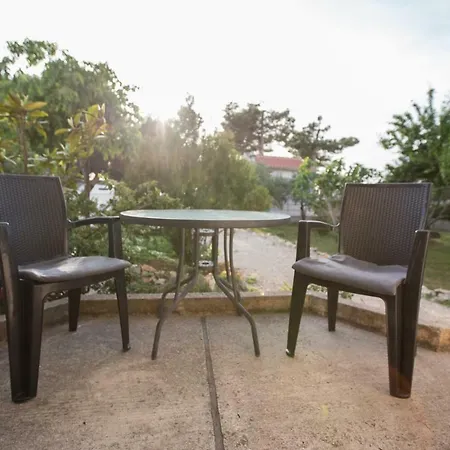 By The Sea Apartman *